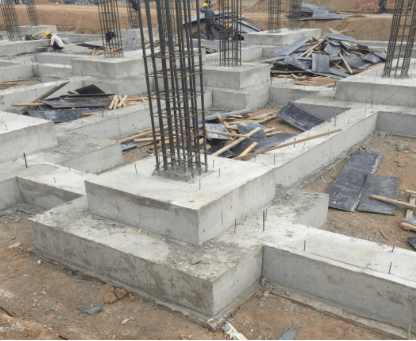 西北電建承建新疆哈密景峽風(fēng)電項(xiàng)目土建工程正式啟動，新能源建設(shè)再添新動能